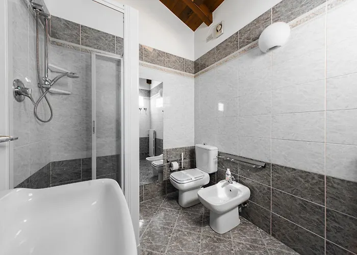 The Gallery Center * 볼로냐