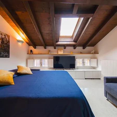 The Gallery Center Bolonya